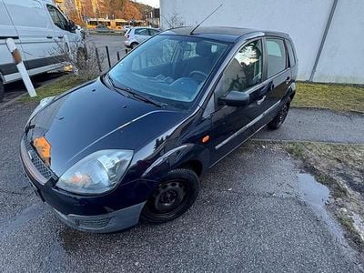 Gebraucht Ford Fiesta 80 PS (58 kW) 2006 Blau Kleinwagen