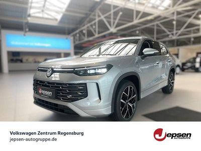 Oyster silver metallic Neu 2026 VW Tayron Elegance SUV | 61.970 €