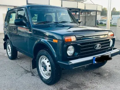 Gebraucht Lada niva 83 PS (61 kW) 2017 Blau SUV