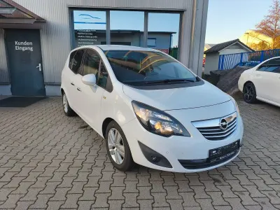Używany Opel Meriva Innovation 110 KM (80 kW) 2011 Biały Minivan