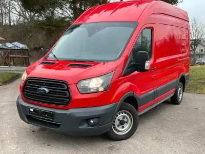 Gebraucht Ford Transit 131 PS (96 kW) 2017 Rot Van / Kleinbus