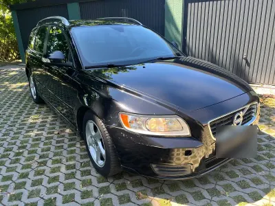 Gebraucht Volvo V50 Kinetic 114 PS (83 kW) 2011 Schwarz Kombi