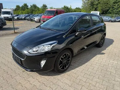 Gebraucht Ford Fiesta Cool & Connect 86 PS (63 kW) 2018 Schwarz Kleinwagen
