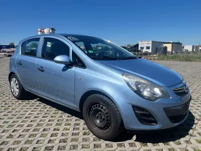 Usado Opel Corsa Selection 87 HP (63 kW) 2014 Azul Citadino