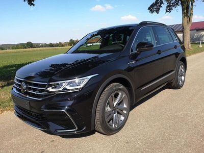 gebraucht VW Tiguan 2.0TDI DSG 4Motion R-Line AHK Navi Cockpit