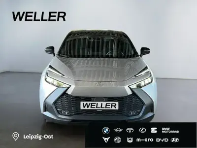 Gebraucht Toyota C-HR Team 140 PS (102 kW) 2024 Shimmering silver metallic SUV