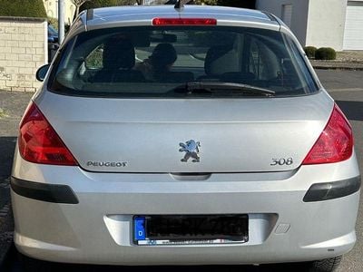 Gebraucht Peugeot 308 Tendance 120 PS (88 kW) 2008 Grau Limousine
