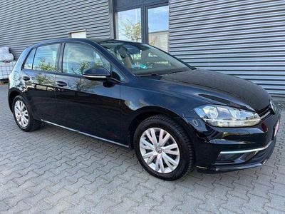 Gebraucht VW Golf VII Comfortline 150 PS (110 kW) 2019 Schwarz Limousine