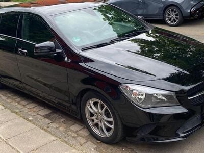 Mercedes CLA200