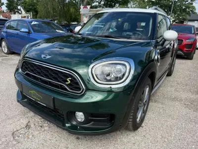 Gebraucht Mini Countryman 136 PS (100 kW) 2018 British racing green SUV