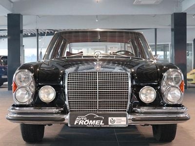 Gebraucht Mercedes 280 160 PS (117 kW) 1968 Schwarz Limousine