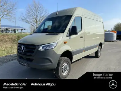 Używany Mercedes Sprinter 190 KM (139 kW) 2025 Szary Van