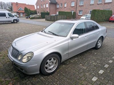 gebraucht Mercedes E220 