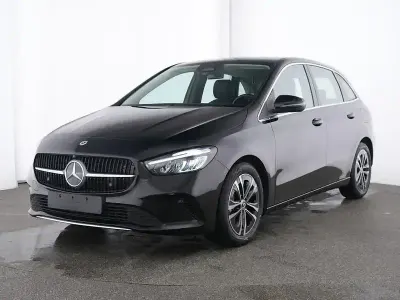 Gebraucht Mercedes B200 Progressive 163 PS (119 kW) 2025 Schwarz Van / Kleinbus
