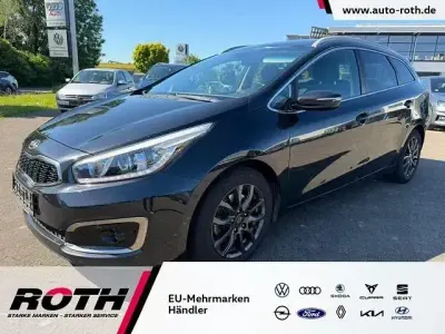 Gebraucht Kia Ceed Sportswagon Spirit 135 PS (99 kW) 2016 (1k) zilinaschwarz met. Kombi