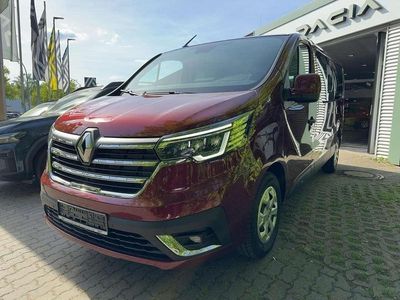 Gebraucht Renault Trafic Life 150 PS (110 kW) 2024 Rot Van / Kleinbus