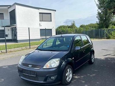 Grau Gebraucht 2008 Ford Fiesta Kleinwagen | 1.400 € (Fairer Preis)