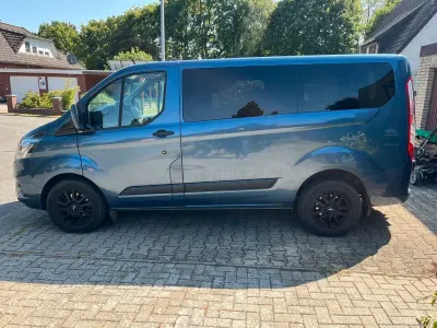 Gebraucht Ford Transit Trend 131 PS (96 kW) 2019 Blau Van