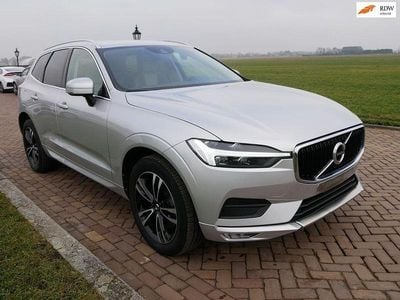 Silber Gebraucht 2020 Volvo XC60 SUV | 21.295 € (Teuer)
