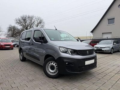 Grau Gebraucht 2020 Peugeot Partner Van / Kleinbus | 7.950 € (Fairer Preis)