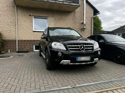 Gebraucht Mercedes ML420 AMG 306 PS (225 kW) 2007 Schwarz SUV