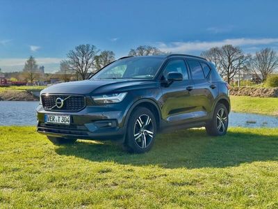 gebraucht Volvo XC40 R-Design (T4, 190PS, Automatik, Checkheft gepflegt)