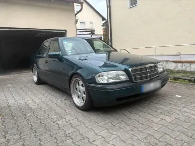 Gebraucht Mercedes C180 122 PS (89 kW) 1995 Limousine