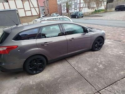 Gebraucht Ford Focus Champions Edition 163 PS (119 kW) 2012 Braun Kombi