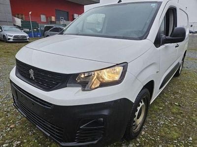 Gebraucht Peugeot Partner Premium 102 PS (75 kW) 2020 Weiss Van / Kleinbus