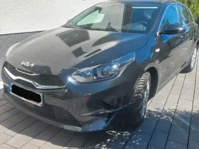 Gebraucht Kia Ceed Vision 140 PS (102 kW) 2024 Schwarz Kleinwagen