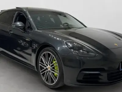 Gebraucht Porsche Panamera Sport Turismo 330 PS (242 kW) 2020 Vulkangrau Kombi