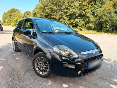 Gebraucht Fiat Punto 77 PS (56 kW) 2011 Kleinwagen
