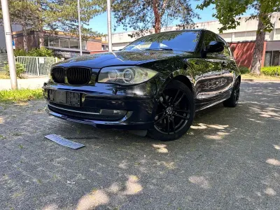Gebraucht BMW 120 Sport Line 170 PS (125 kW) 2011 Schwarz Kleinwagen