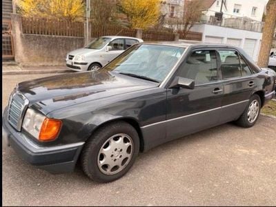 Second-hand Mercedes E260 160 CP (117 kW) 1991 Berlinǎ