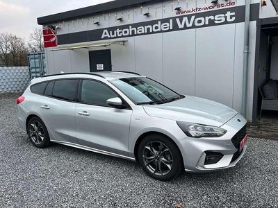 Silber Gebraucht 2022 Ford Focus ST-Line Kombi | 17.599 € (Fairer Preis)