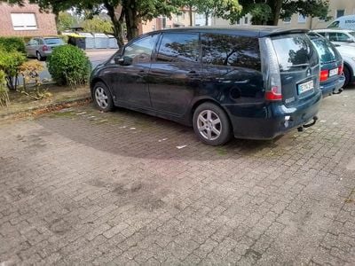 Mitsubishi Grandis