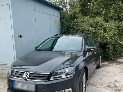 Gebraucht VW Passat 105 PS (77 kW) 2012 Andere farben Kombi