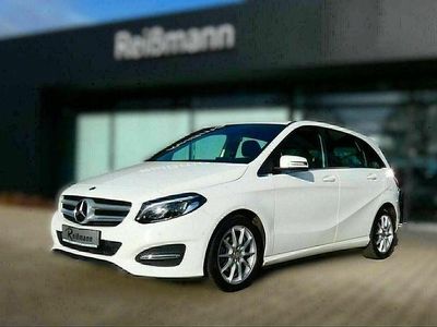 Gebraucht Mercedes B180 Urban 122 PS (89 kW) 2016 Weiß Van / Kleinbus