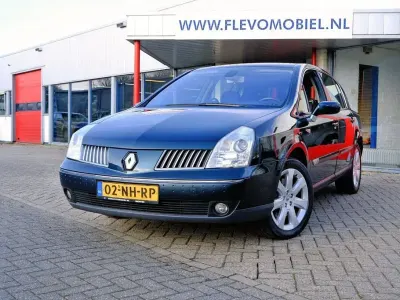 Używany Renault Vel Satis Expression 163 KM (119 kW) 2003 Zielony Hatchback