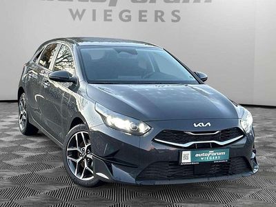 Neu Kia Ceed 101 PS (74 kW) 2025 (h8g) dark penta metal m Kleinwagen