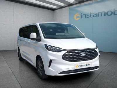 Second-hand Ford Tourneo 136 CP (100 kW) 2024 Alb Monovolum