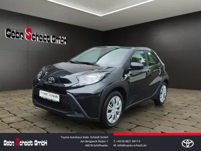Gebraucht Toyota Aygo X Business Edition 72 PS (52 kW) 2025 Grau SUV