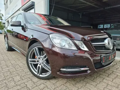 Gebraucht Mercedes E350 Avantgarde 231 PS (169 kW) 2009 Braun Limousine