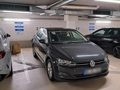 VW Polo