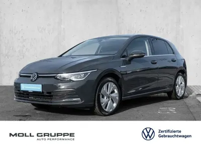 Usata VW Golf VIII Style 150 CV (110 kW) 2022 Argento Berlina