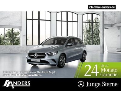 Gebraucht Mercedes B180 136 PS (100 kW) 2025 Hightech silber Van / Kleinbus