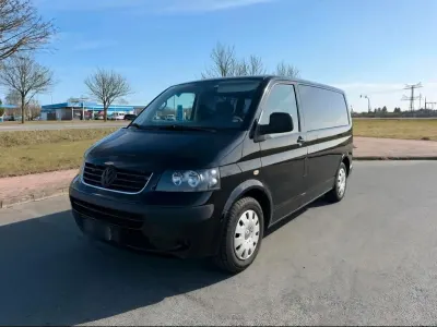 Usata VW T5 Startline 105 CV (77 kW) 2009 Nero Furgone
