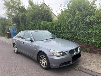 BMW 525