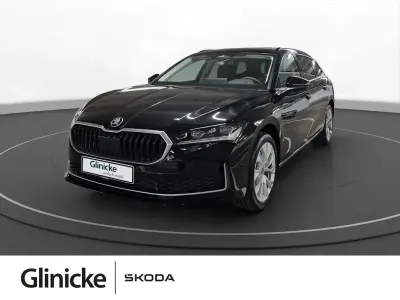 Gebraucht Skoda Superb Selection 193 PS (141 kW) 2025 Ebony schwarz metallic Kombi