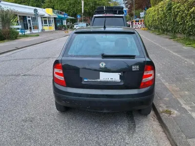 Second-hand Skoda Fabia 55 CP (40 kW) 2007 Negru Hatchback